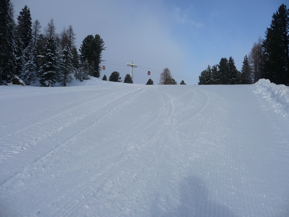 comp_04piste5gondelbl5eyop.jpg