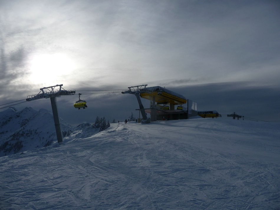 comp_05burgstallalmbe8gjp6.jpg