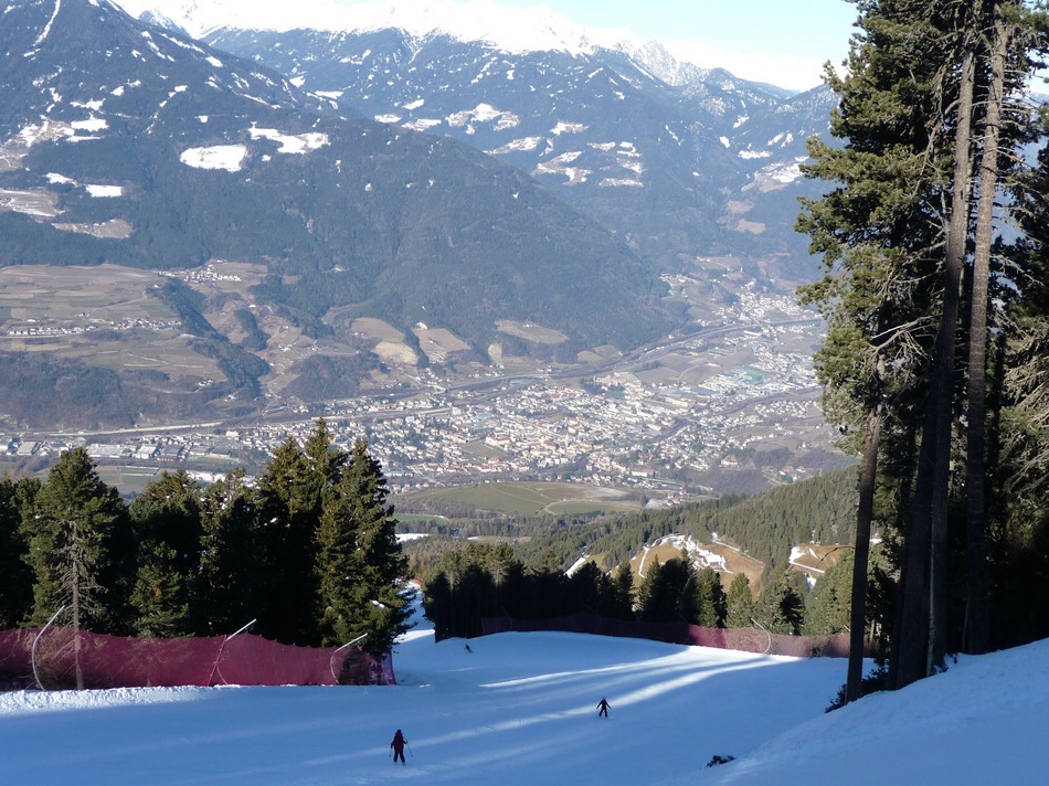 comp_09trametschpistey6um5.jpg