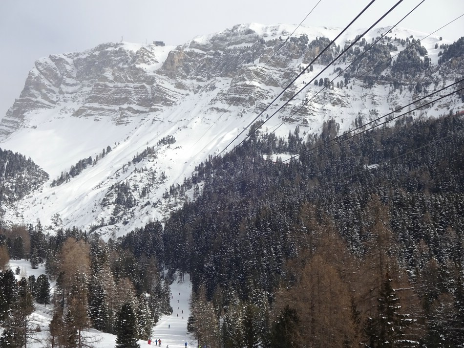 comp_10furnesehk6a.jpg