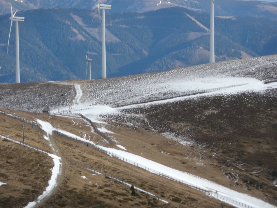 comp_13kircherlhangbejhrp2.jpg
