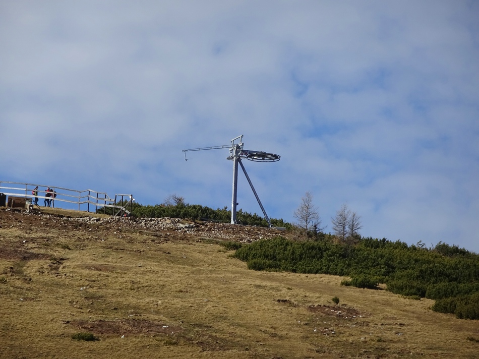 comp_17bergstation2je2b.jpg
