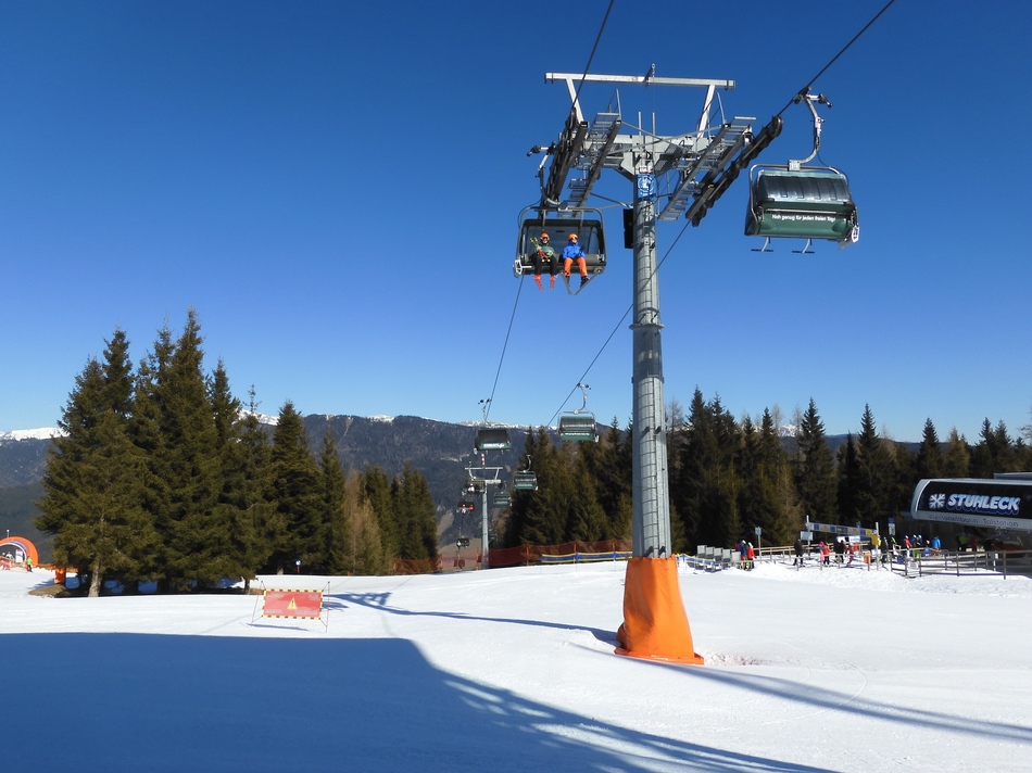 comp_17w11talstation231kn3.jpg
