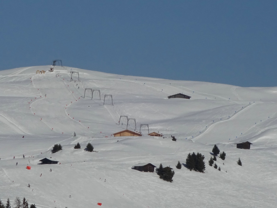 comp_19spitzbuehlhexehgue2.jpg