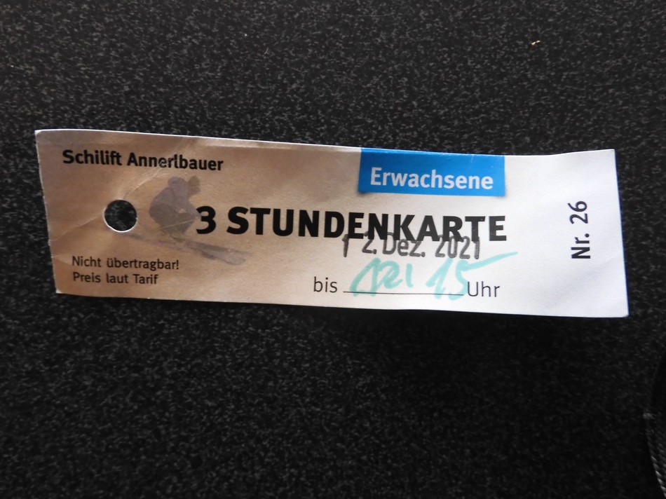 comp_20ticket25j81.jpg