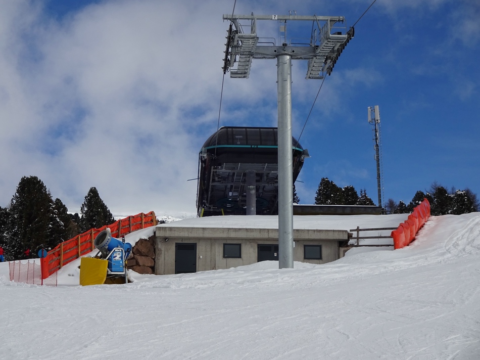 comp_24bergstation10esku6z.jpg