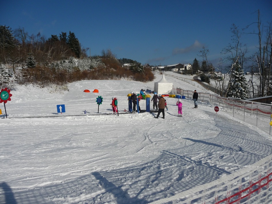 comp_25kinderlanduntebjshh.jpg