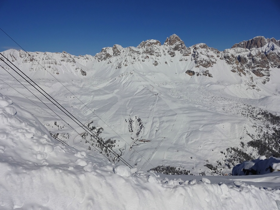 comp_26bergstationcolaws8r.jpg