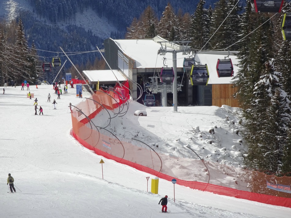 comp_27mittelstation1ksush.jpg