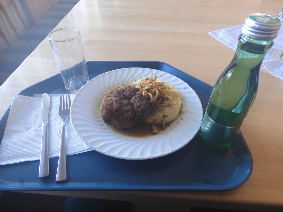 comp_30mittagessenimk2g.jpg