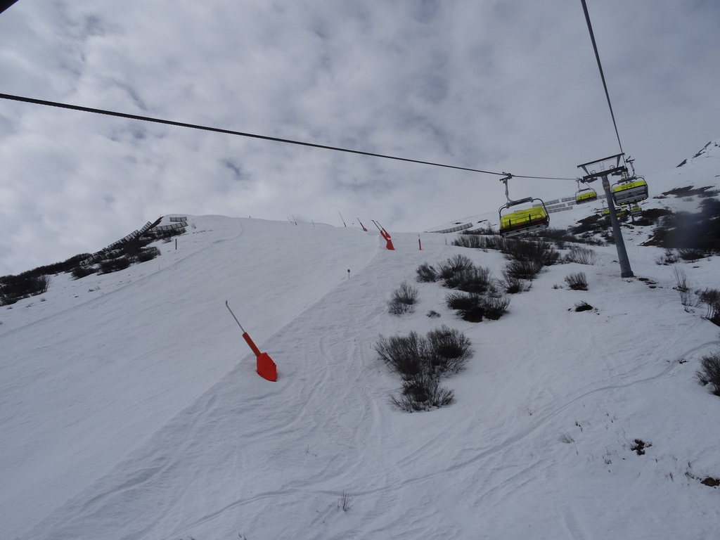 dsc01793squ1v.jpg
