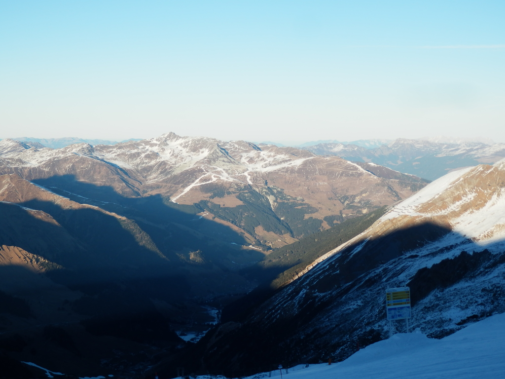 pc30066542q0b.jpg