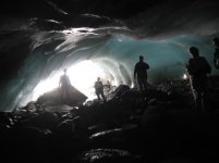 318-Unter dem Gletscher.jpg