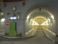 Hamburg Elbtunnel  Tunnelröhre.jpg