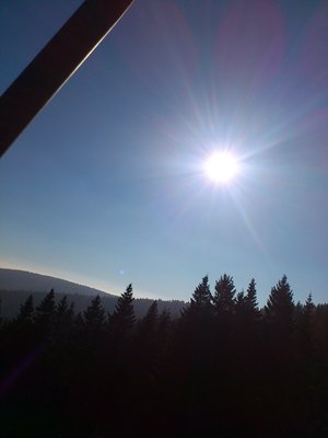 top-wetter; am auto gegen 13:00 uhr 8,5 grad plus; in chemnitz dann 14