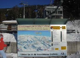 02 03 2005  Zell am Ziller  Panoramakarte am Wiesenhof Mittelstation.jpg