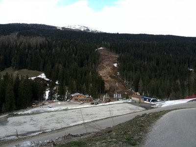 Blick von der Staatsstraße Richtung Kreuzberg aus
