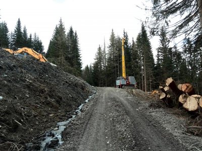 Hier wird die Mittelstation erbaut