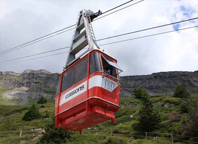 Das Loch in der Scheibe war nach der Revision noch da. Wenn ich nicht selbst gesehen hätte, dass die Dinger weg waren ...