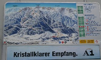 Pistenplan wo man nichts sehen kann ... Die Anzeige ist aber falsch, in Wirklichkeit war auch die '9' offen!