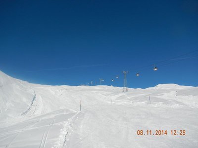 Auf der blauen nach Fuorcla, hatte es dort schon immer krasse Bodenwellen oder liegt das daran dass vergleichsweise nicht viel Schnee liegt.