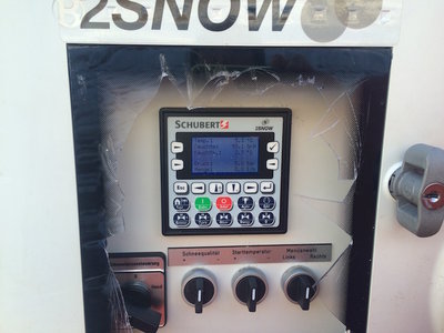 Temperaturanzeige an Schneekanone (nein, das Glas war bereits kaputt)