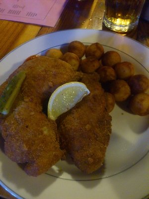 top-schnitzel mit kroketten