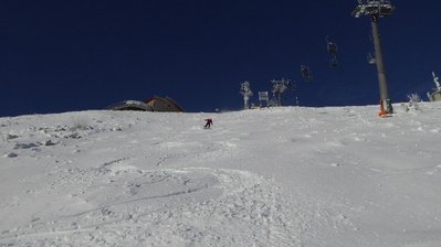 Auch wenn jetzt nicht übertrieben viel Schnee im Gipfelhang war, immer noch besser als der Ziehweg..