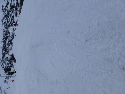 keine ahnung ob man es erkennen kann... aber das durch die pisstenbullys komprimierte eis wird einige zeit hier den einen oder anderen anfänger spass bereiten