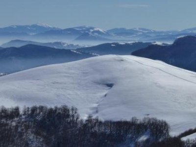 Eine Bergkette nach der anderen