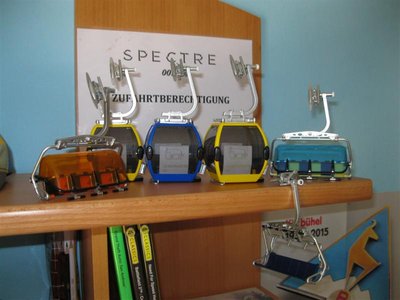 So wird später die Ochsengartenbahn aussehen. Dahinter sieht man die Zufahrtsberechtigung für den James Bond Film Spectre. Das war nicht meine Absicht :lol: