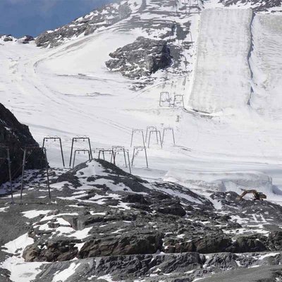 Sommer 2014 Abdeckung Depot.jpg