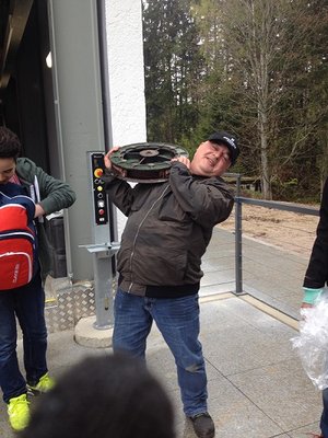 Der Dieseltom beim Gewichtstemmen:) (Sche wars mit dir!)