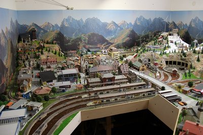 Anlagenteil links mit Wank und hinter dem Hausberg der Eckbauer