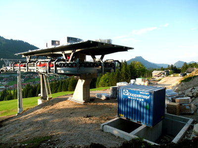 Bergstation Zubringerbahn. Blickrichtung Mattlihaus.