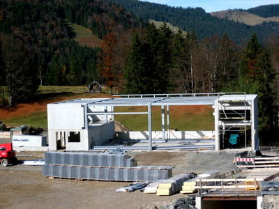 Das Funktionsgebäude der Wiedhagbahn. Hier ist noch einiges zu tun.