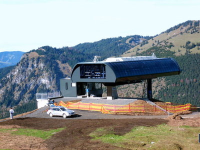 Wiedhagbahn Bergstation. Jede Menge Platz am Ausstieg.