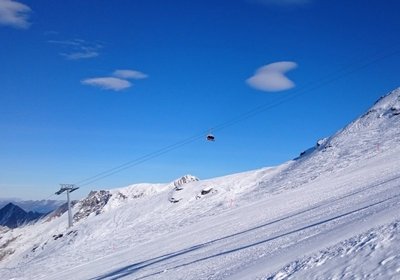 "Jungfernfahrt" des ersten Sessels...der Sessel fuhr in Kriechgeschwindigkeit den Berg hoch