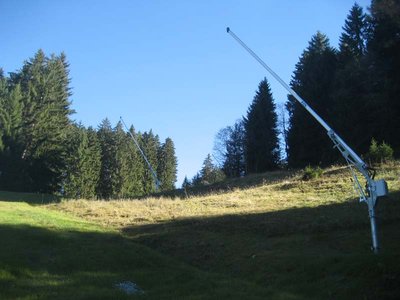 Schneelanzen an Piste 27