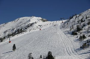 Die DDSB Njivice und der Gipfel der Zvoh kommen ins Blickfeld.