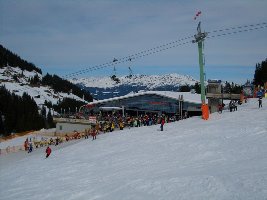 Bergstation der Horbergbahn am Nachmittag