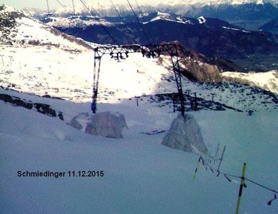 Der Kunstschnee von 3-5 Iglus + man hätte einen Schmiedinger