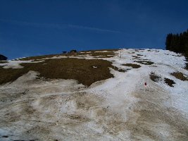 200 m weiter unten ein anderes Bild und die Piste war offen!!!