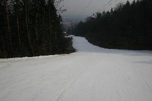 Familienabfahrt um 9 Uhr: gut gewalzt, leicht aufgefirnt und menschenleer!