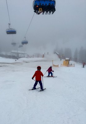 Vor der Skibrücke gegen 11:45 ...