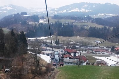 Auffahrt mit 8EUB Salvenbahn I in Hopfgarten um 8 Uhr früh :-)