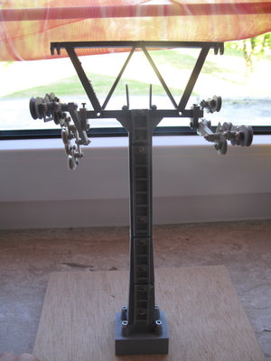 Niederhalter Stütze mit 8er Robas