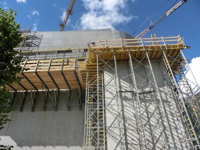 Reisig.... Nur die Kirche is höher