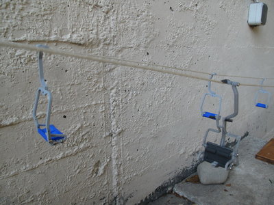 Hochgeklappte Sitzbank