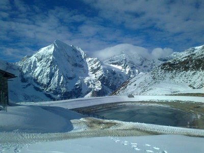 Königsspitze in voller Pracht mit einem schon recht leeren Speichersee